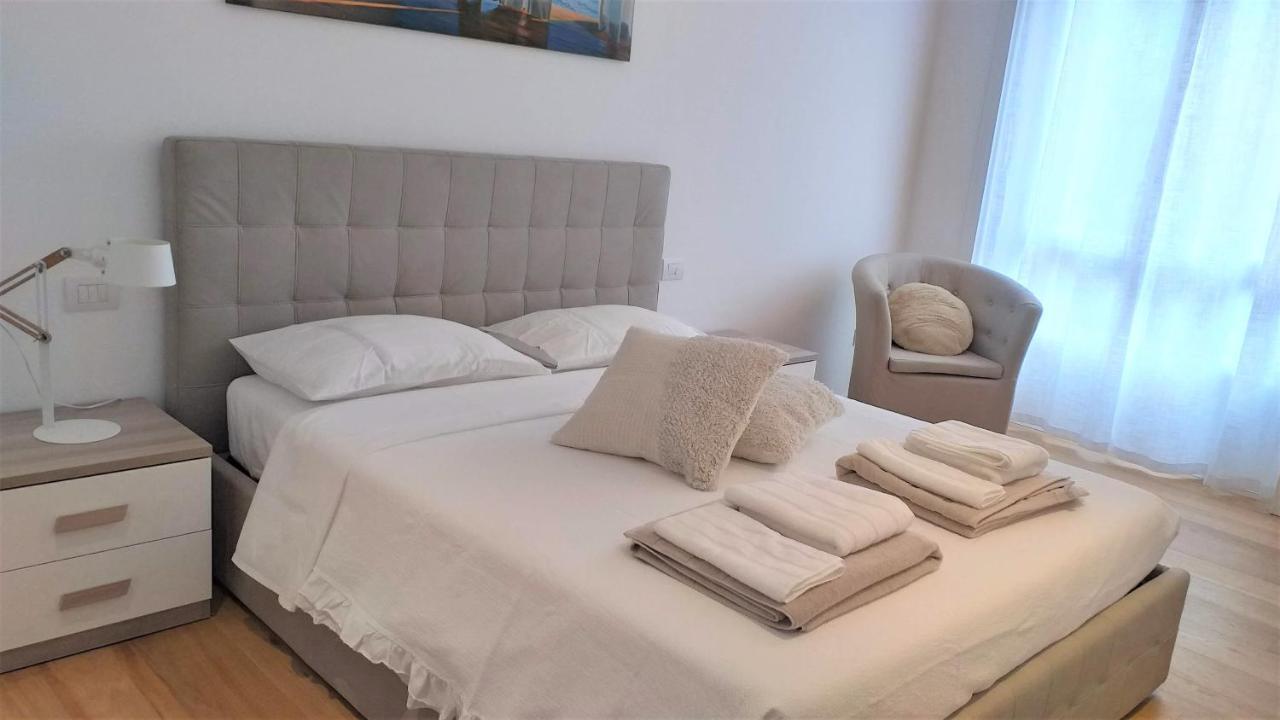 Meta Italy Da Enzo Apartment Милано Екстериор снимка