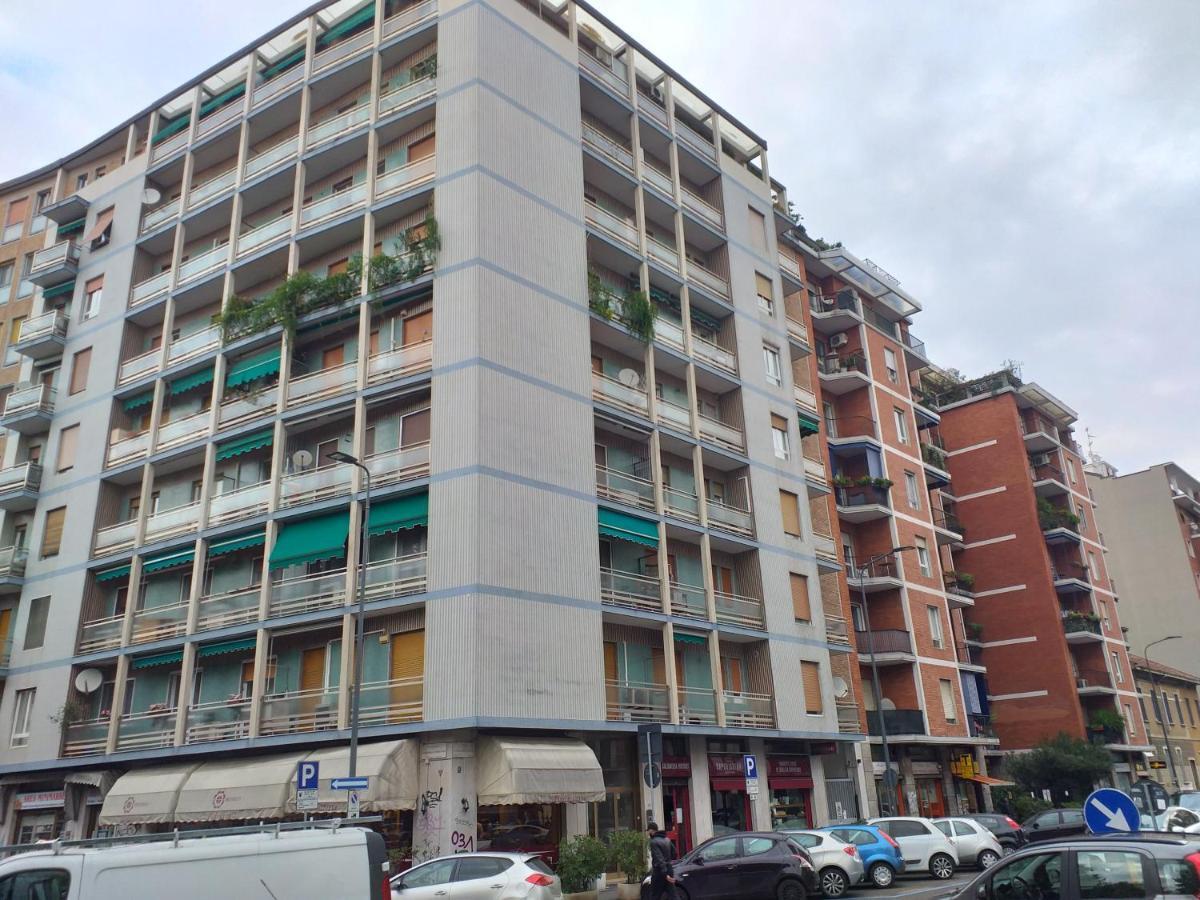 Meta Italy Da Enzo Apartment Милано Екстериор снимка
