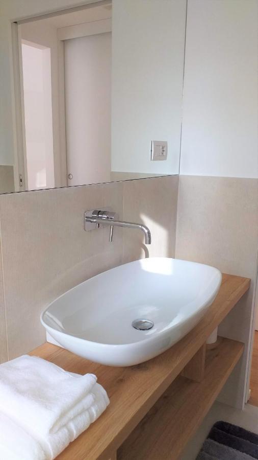 Meta Italy Da Enzo Apartment Милано Екстериор снимка