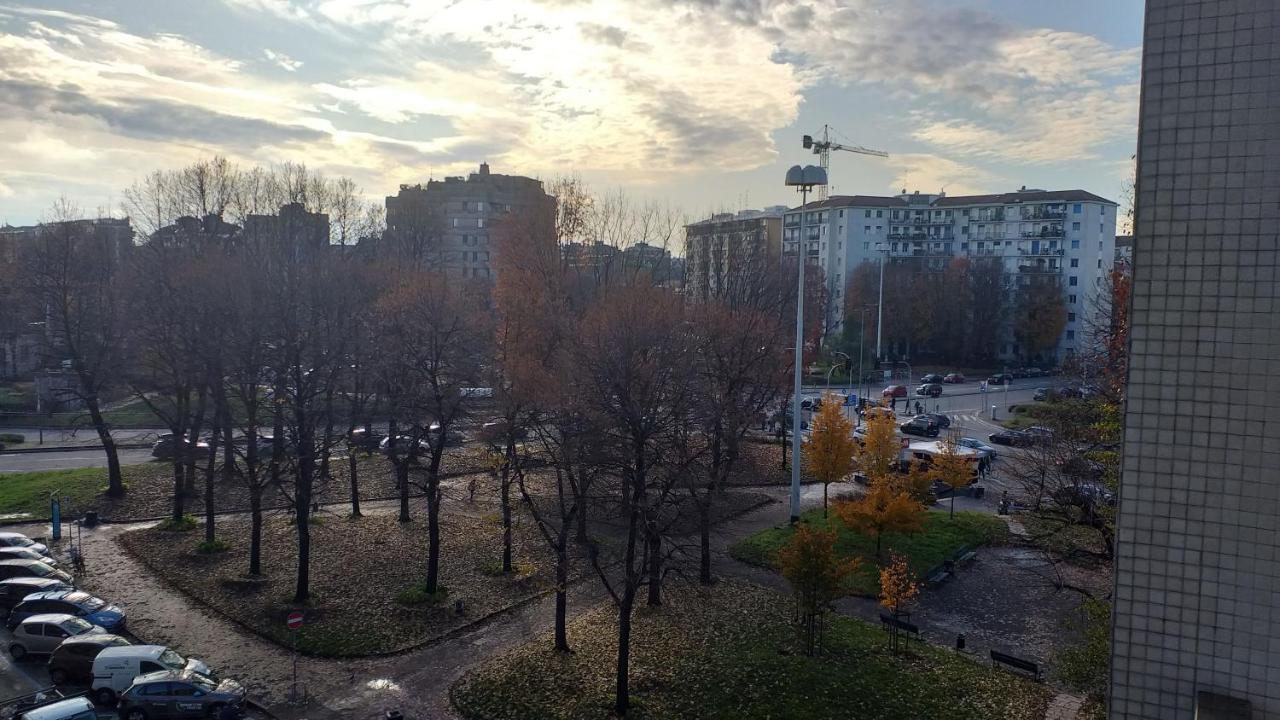 Meta Italy Da Enzo Apartment Милано Екстериор снимка